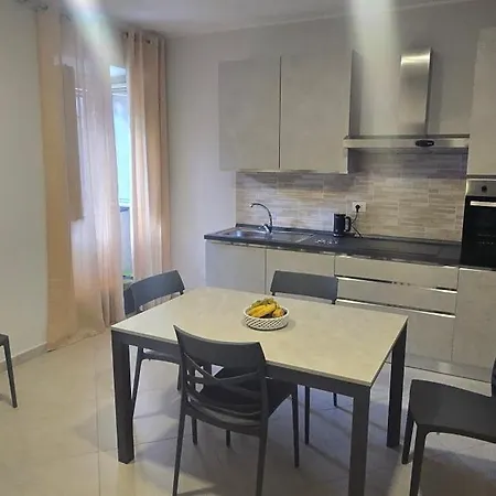 Short Location Paratore Casa Melina 홈스테이 카타니아